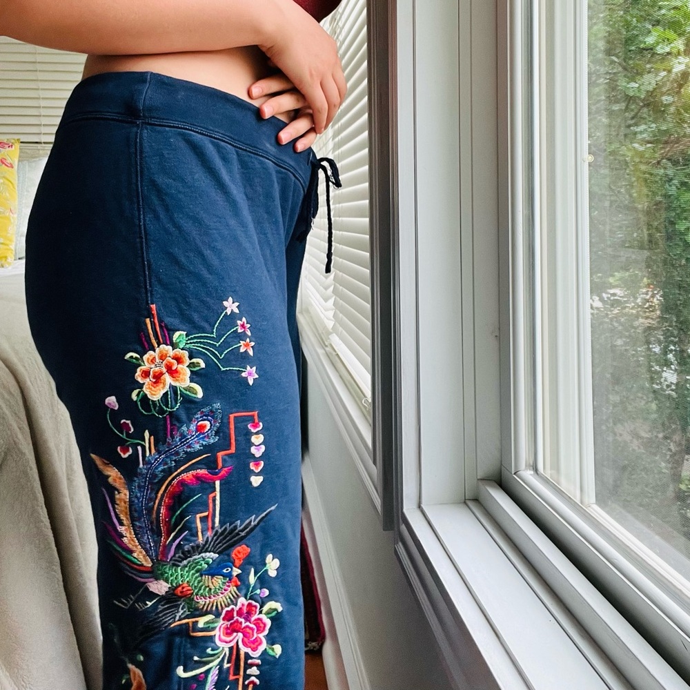 Low rise pretty sweats